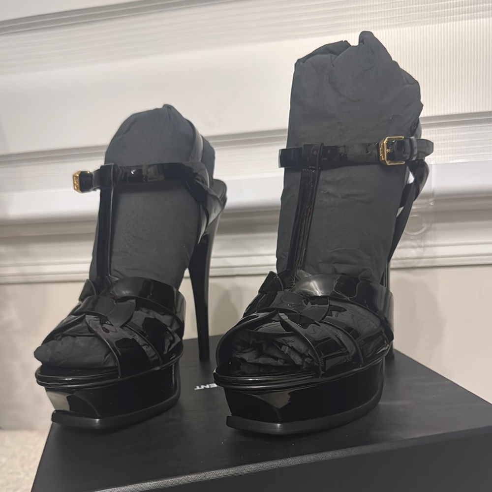 Tribute Elegant Black Women's Heels